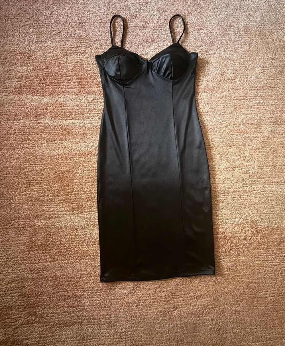 Popular 21 Black Satin Bodycon Mini Dress Size S Built-In Cups
